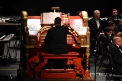 Freddie Brabson on the Mighty Wurlitzer organ with the TWS